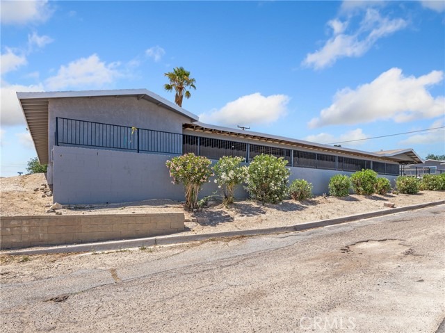 Detail Gallery Image 5 of 38 For 204 Woodham Ave, Barstow,  CA 92311 - – Beds | – Baths