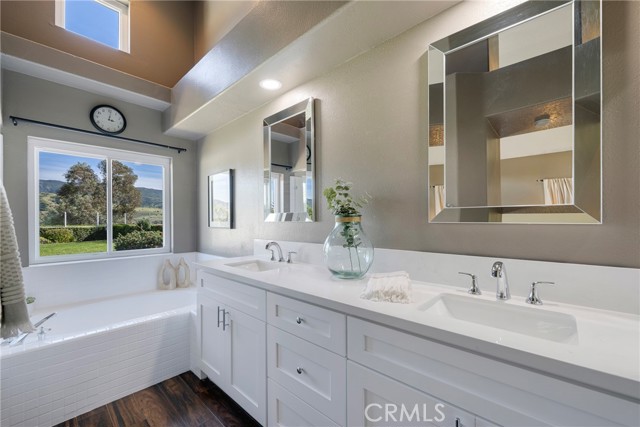 Image 36 of 66 For 5650 Picasso Drive