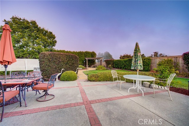 585 Red Tail Meadow Lane, Arroyo Grande CA: https://media.crmls.org/medias/80254f10-6329-4ee3-9b82-58a2f7134ea4.jpg