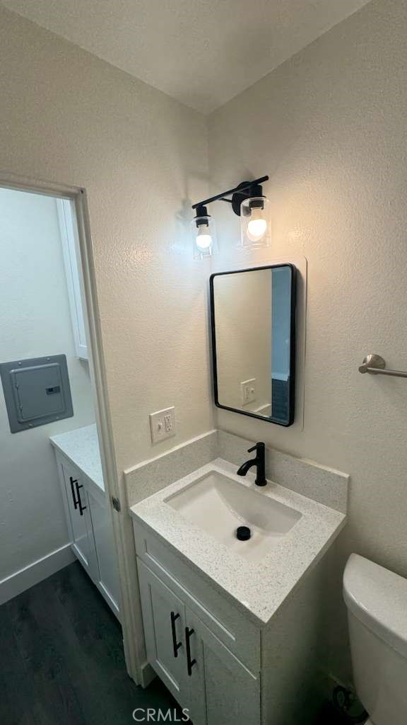Detail Gallery Image 12 of 12 For 1270 W 9th St, Corona,  CA 92882 - 2 Beds | 1/1 Baths