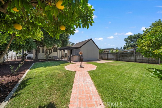 2404 N Poinsettia, Santa Ana CA: https://media.crmls.org/medias/8025b7cc-0350-4f61-a57a-1387277e7d69.jpg