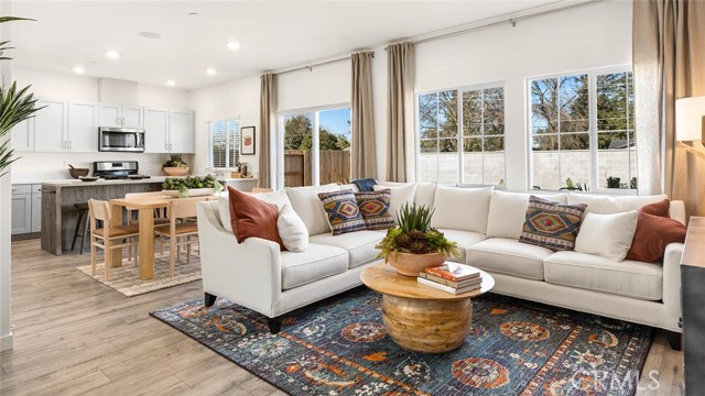 Detail Gallery Image 2 of 10 For 770 Pico Pl, Chico,  CA 95928 - 3 Beds | 2/1 Baths