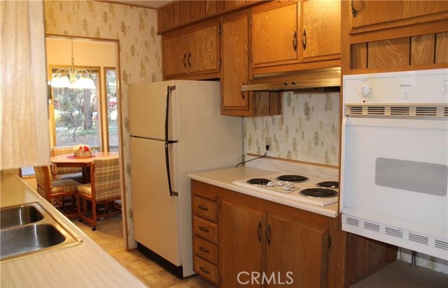 Detail Gallery Image 3 of 20 For 6317 Amherst, Magalia,  CA 95954 - 2 Beds | 2 Baths