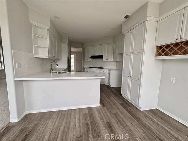 40 Silkwood, Aliso Viejo CA: https://media.crmls.org/medias/8027557d-696b-46d4-b1d5-e36baae45ad3.jpg
