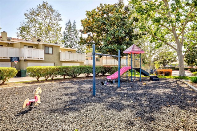 Detail Gallery Image 27 of 29 For 11940 Cayuga Pl #100,  Chino,  CA 91710 - 2 Beds | 2/1 Baths