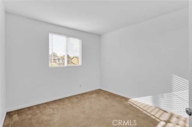 Detail Gallery Image 14 of 28 For 13816 Grant, Oak Hills,  CA 92344 - 4 Beds | 3 Baths