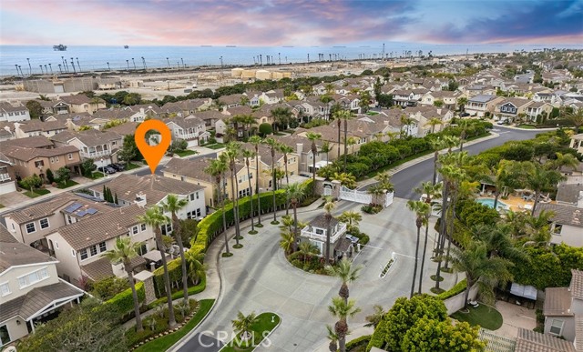 6615 Feather Drive, Huntington Beach CA: https://media.crmls.org/medias/802877ab-c644-492a-afa6-aa91ef9937a7.jpg