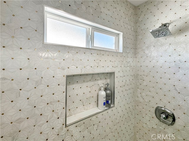 Detail Gallery Image 17 of 63 For 12302 Pomering Rd, Downey,  CA 90242 - 4 Beds | 2 Baths