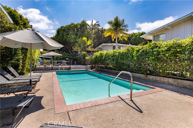 Detail Gallery Image 19 of 20 For 4040 Grand View Bld #41,  Los Angeles,  CA 90066 - 2 Beds | 1/1 Baths