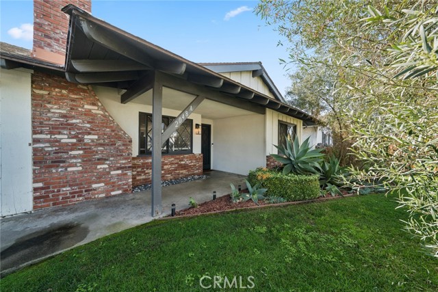 Detail Gallery Image 3 of 39 For 2048 Garden Ln, Costa Mesa,  CA 92627 - 7 Beds | 4 Baths