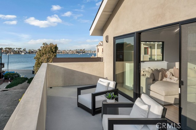 58 66th Place, Long Beach CA: https://media.crmls.org/medias/8029c9ec-80ba-4855-80ea-3e1b6c234f09.jpg