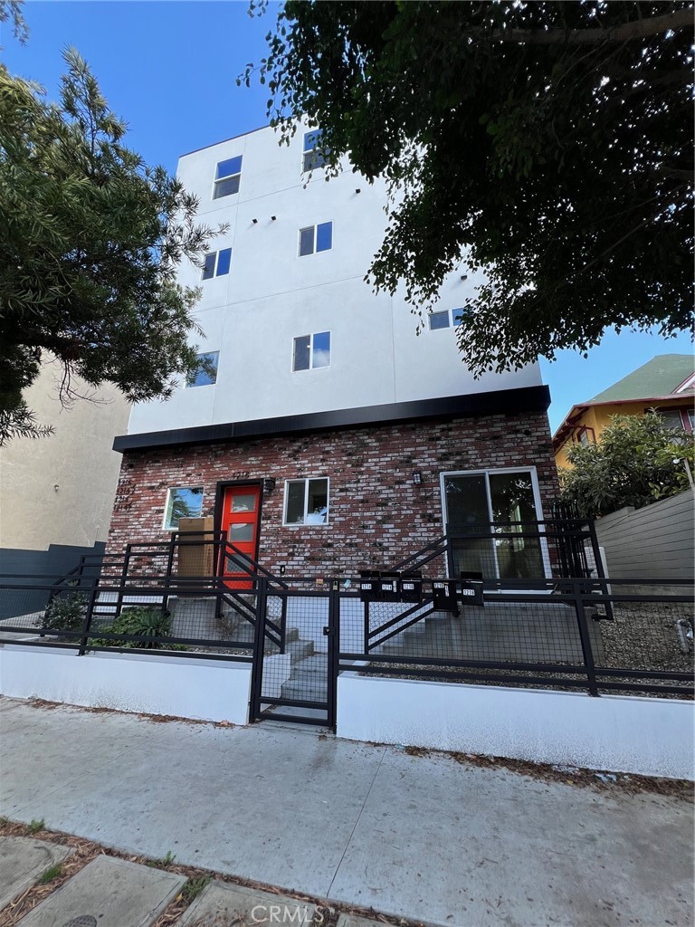 1218 Arapahoe St