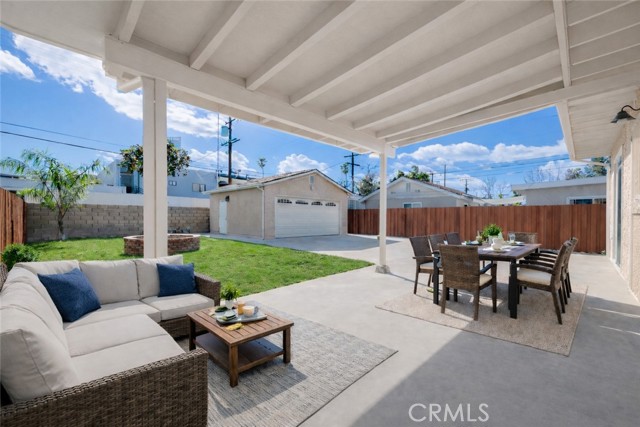 22052 Cantlay Street photo 8