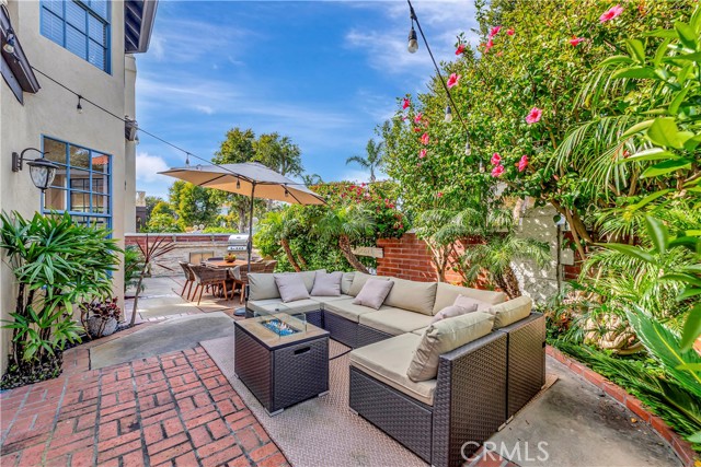 Detail Gallery Image 43 of 58 For 6095 Greenbrier Dr, Huntington Beach,  CA 92648 - 3 Beds | 2/1 Baths