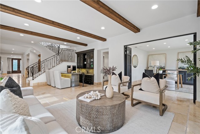 Detail Gallery Image 4 of 66 For 110 via Trieste, Newport Beach,  CA 92663 - 5 Beds | 5/1 Baths