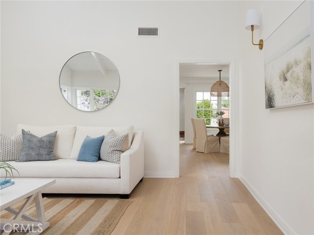 3509 Poinsettia Avenue, Manhattan Beach, California 90266, 4 Bedrooms Bedrooms, ,2 BathroomsBathrooms,Residential,Sold,Poinsettia,SB21155019