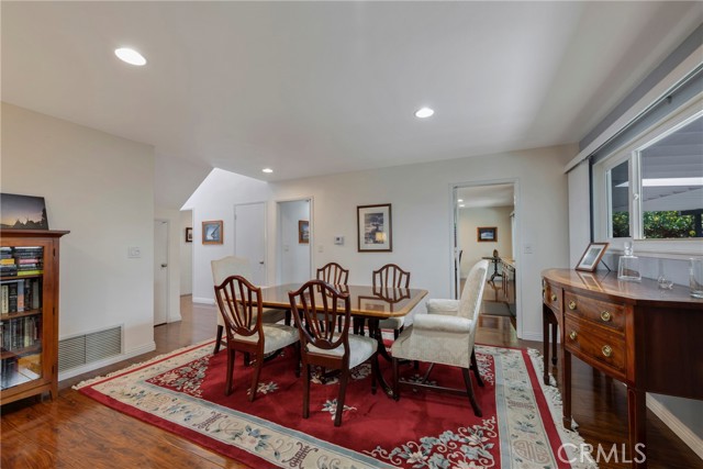 Image 24 of 60 For 673 Cliffwood