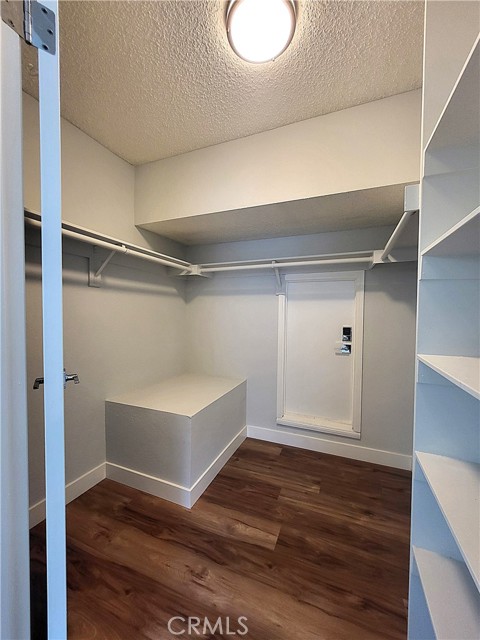 Detail Gallery Image 27 of 37 For 161 Monterey a,  Hermosa Beach,  CA 90254 - 3 Beds | 2/1 Baths