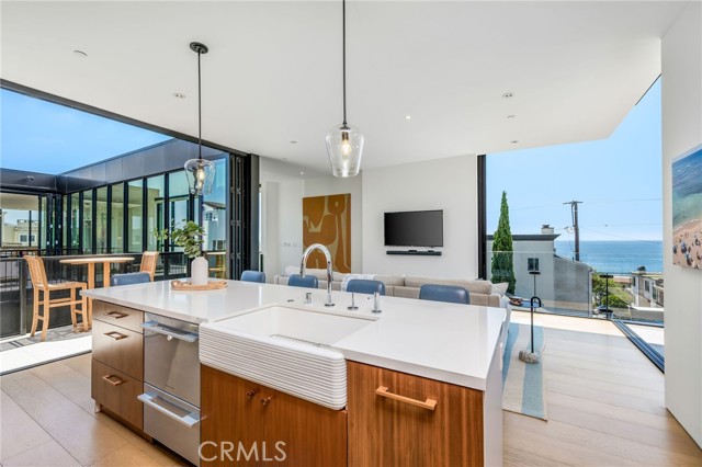 2821 Alma Avenue, Manhattan Beach CA: https://media.crmls.org/medias/802ed555-1fc7-41dc-b390-1c546962598c.jpg