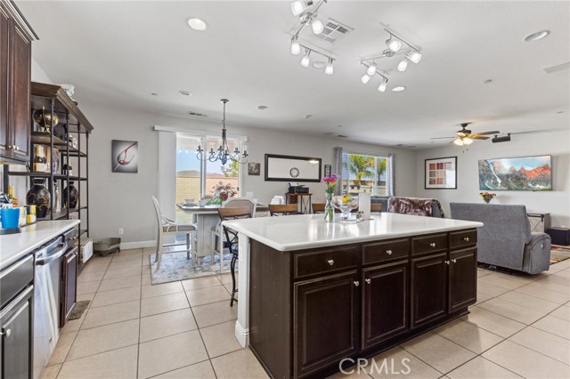 Detail Gallery Image 17 of 46 For 25392 Lone Acres Road, Menifee,  CA 92584 - 5 Beds | 2/1 Baths