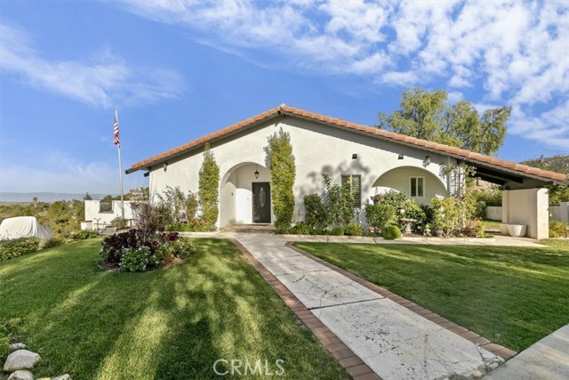 Detail Gallery Image 9 of 36 For 21260 Ridgedale, Lake Mathews,  CA 92570 - 4 Beds | 4 Baths