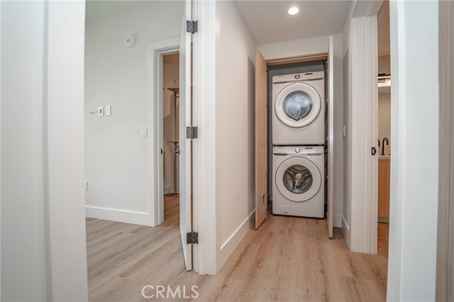 2828 London Street, Los Angeles CA: https://media.crmls.org/medias/802f5a98-a031-4437-8187-dcbefa66e900.jpg