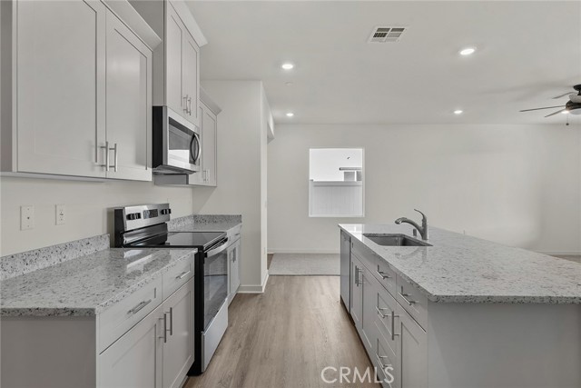 845 Longhorn Drive, San Jacinto CA: https://media.crmls.org/medias/802fe404-cdab-4d63-9eae-e2c82ad525e8.jpg