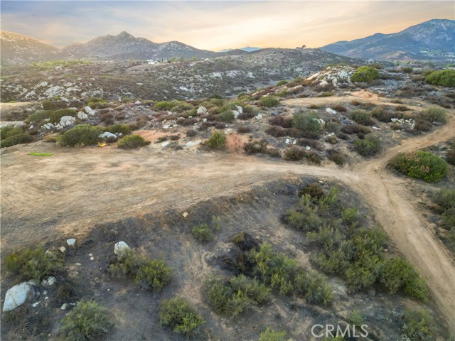 45 Intrepid, Temecula CA: https://media.crmls.org/medias/802ff0de-7481-412b-b0f8-1eeb6f890316.jpg