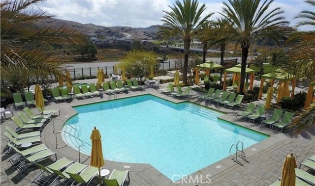 295 Autumn Way, Mission Viejo CA: https://media.crmls.org/medias/803096d7-fffa-40b0-84ff-eb293d4f0765.jpg