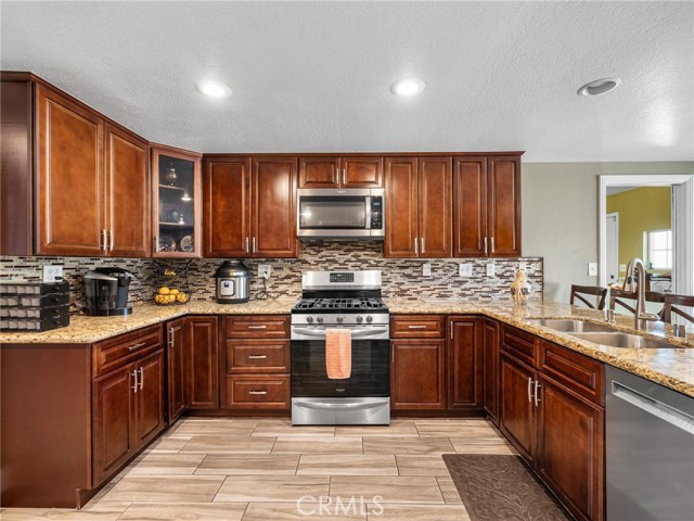 Detail Gallery Image 15 of 61 For 9150 Boxwood Ave, Fontana,  CA 92335 - 3 Beds | 2 Baths