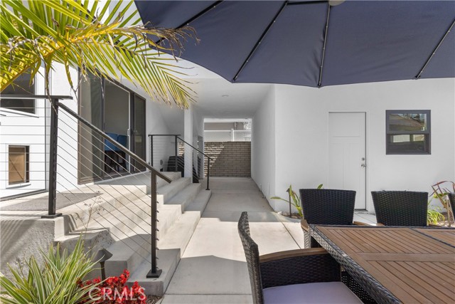 Detail Gallery Image 33 of 41 For 286 Glendora Ave, Long Beach,  CA 90803 - 3 Beds | 3 Baths