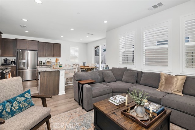 Detail Gallery Image 6 of 66 For 32613 Brunello Way, Temecula,  CA 92591 - 4 Beds | 3 Baths