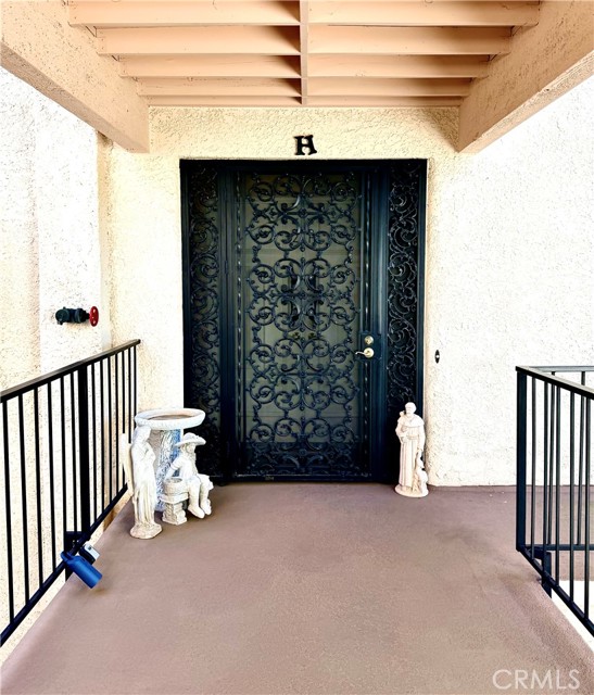 Detail Gallery Image 2 of 27 For 5519 Paseo Del Lago 2h,  Laguna Woods,  CA 92637 - 2 Beds | 2 Baths