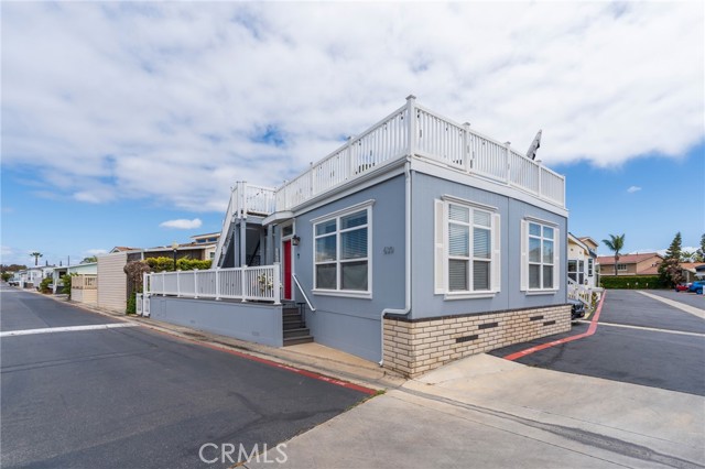 Detail Gallery Image 5 of 36 For 80 Huntington St #630,  Huntington Beach,  CA 92648 - 3 Beds | 2 Baths