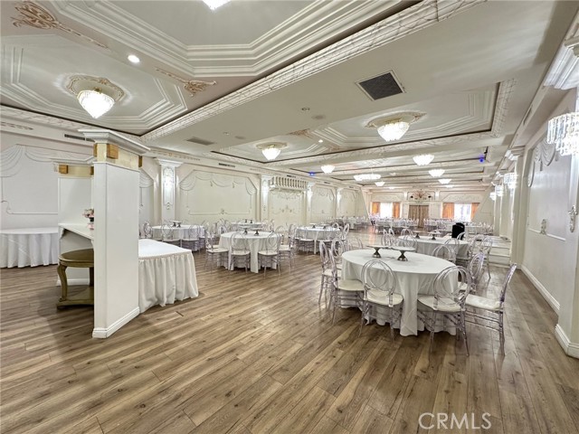 Details for 18407 Sherman Way, Reseda, CA 91335