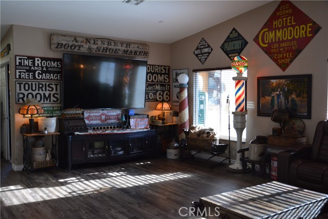 Detail Gallery Image 27 of 42 For 17648 Park Plaza Ct, Victorville,  CA 92395 - 4 Beds | 2 Baths