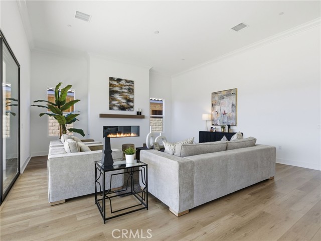 Detail Gallery Image 15 of 36 For 24150 W Corte Zafiro, Valencia,  CA 91354 - 4 Beds | 4/1 Baths