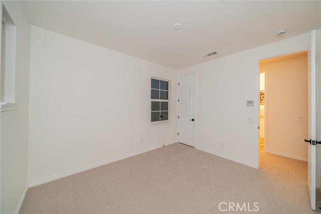 Image 39 of 49 For 581 La Salle Street
