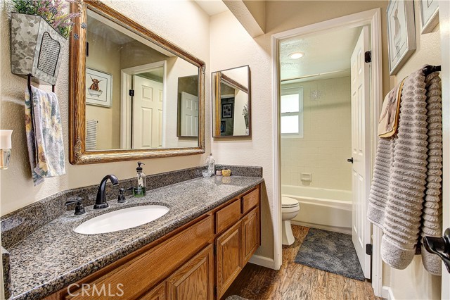 18687 Chickory Drive, Riverside CA: https://media.crmls.org/medias/803441ea-55b4-4a2e-9fb1-f1d615a527e9.jpg