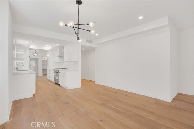 1871 Greenfield Avenue, Los Angeles CA: https://media.crmls.org/medias/8034e18f-7f27-4a58-bbb6-8f045d4f0c9b.jpg