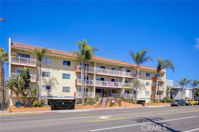 1707 Pacific Coast, Hermosa Beach, California 90254, 1 Bedroom Bedrooms, ,1 BathroomBathrooms,Residential,Sold,Pacific Coast,SB23052533