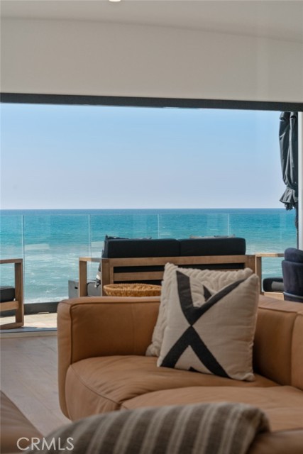 Detail Gallery Image 4 of 67 For 516 S S the Strand, Oceanside,  CA 92054 - 8 Beds | 9 Baths