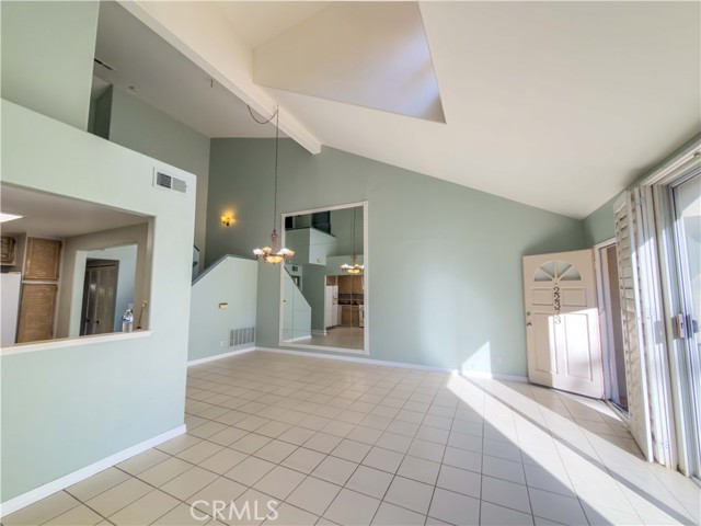 Detail Gallery Image 17 of 41 For 22373 Mission Cir, Chatsworth,  CA 91311 - 2 Beds | 2 Baths