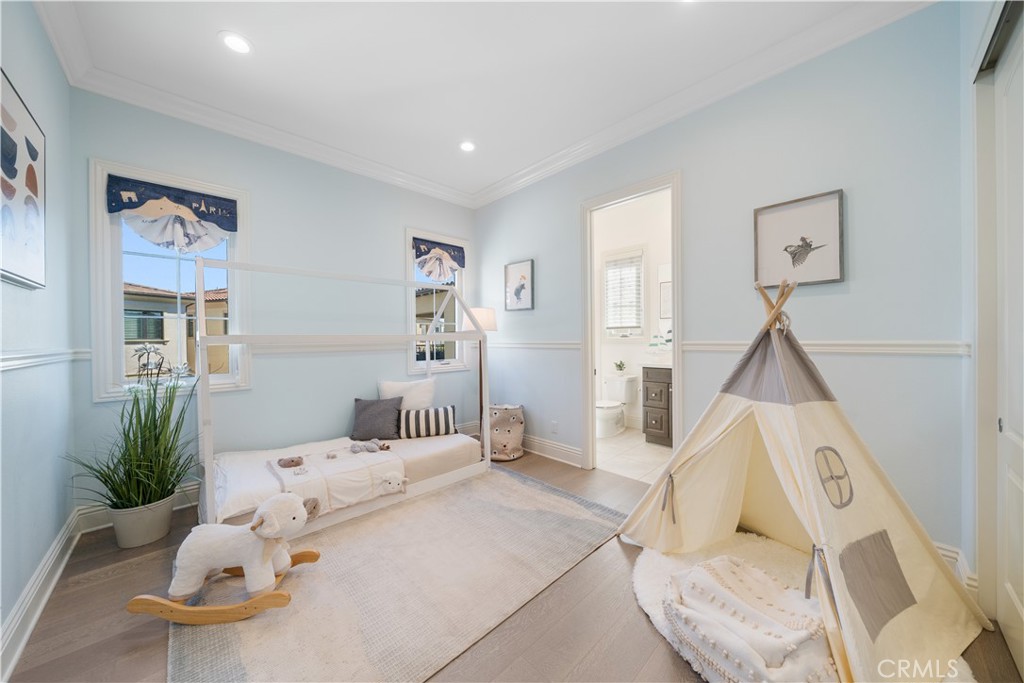 MLS #OC25246065 image #38