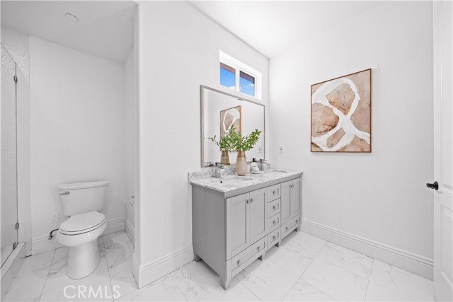 Detail Gallery Image 27 of 28 For 18 Windrow Rd, Tustin,  CA 92782 - 6 Beds | 5/1 Baths