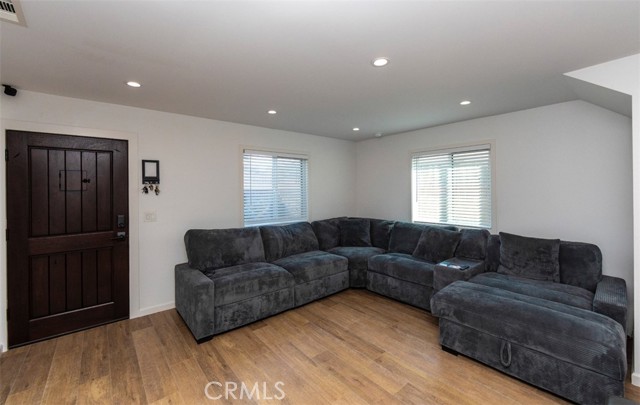 Detail Gallery Image 23 of 68 For 23404 Anza Ave, Torrance,  CA 90505 - – Beds | – Baths