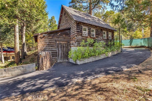 Detail Gallery Image 33 of 66 For 54055 Strawberry Valley Dr, Idyllwild,  CA 92549 - 4 Beds | 2 Baths