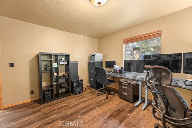 Detail Gallery Image 20 of 38 For 31358 Lightfoot Way, Running Springs,  CA 92382 - 3 Beds | 2 Baths