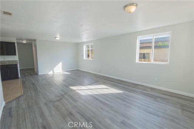 Detail Gallery Image 5 of 37 For 149 W Colden, Los Angeles,  CA 90003 - – Beds | – Baths