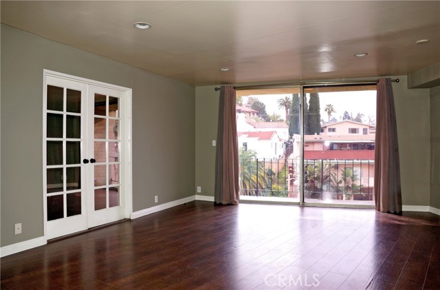 Detail Gallery Image 15 of 35 For 2260 N Cahuenga Bld #203,  Los Angeles,  CA 90068 - 1 Beds | 1 Baths